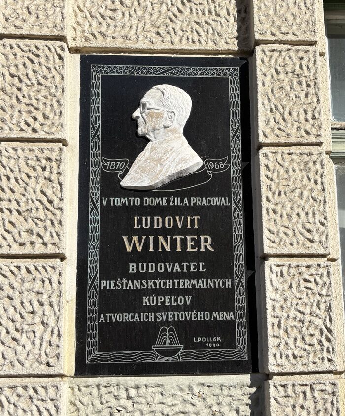 Pamätná tabuľa Ľudovíta Wintera